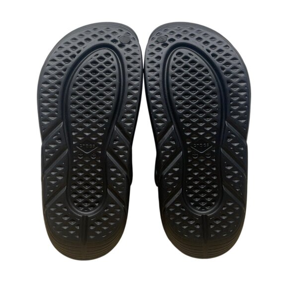 Crocs Women’s All Black Classic Slip-On Clog Sandals Size M7/W9 - Picture 5 of 7